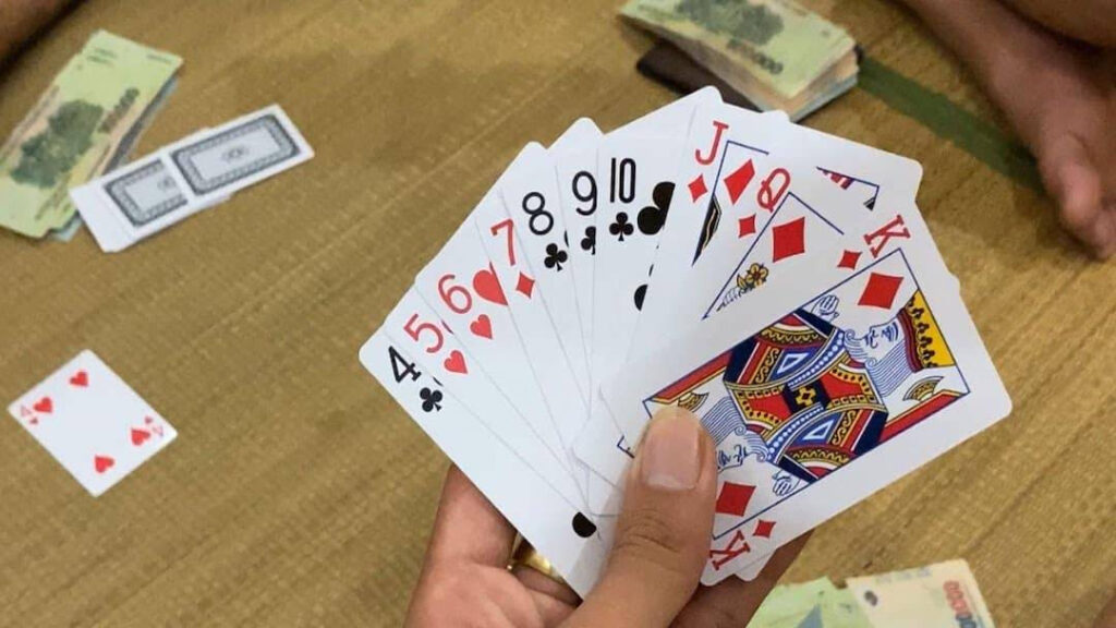 Bật mí cách chơi bài sâm lốc dành cho người mới